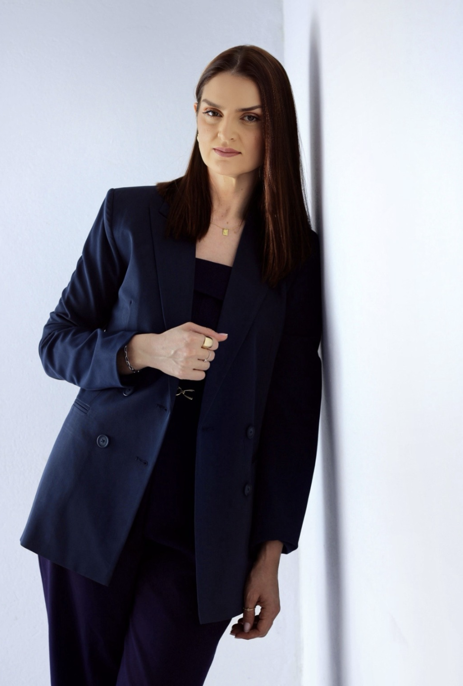 Dra. Janaina Lessi em retrato corporativo